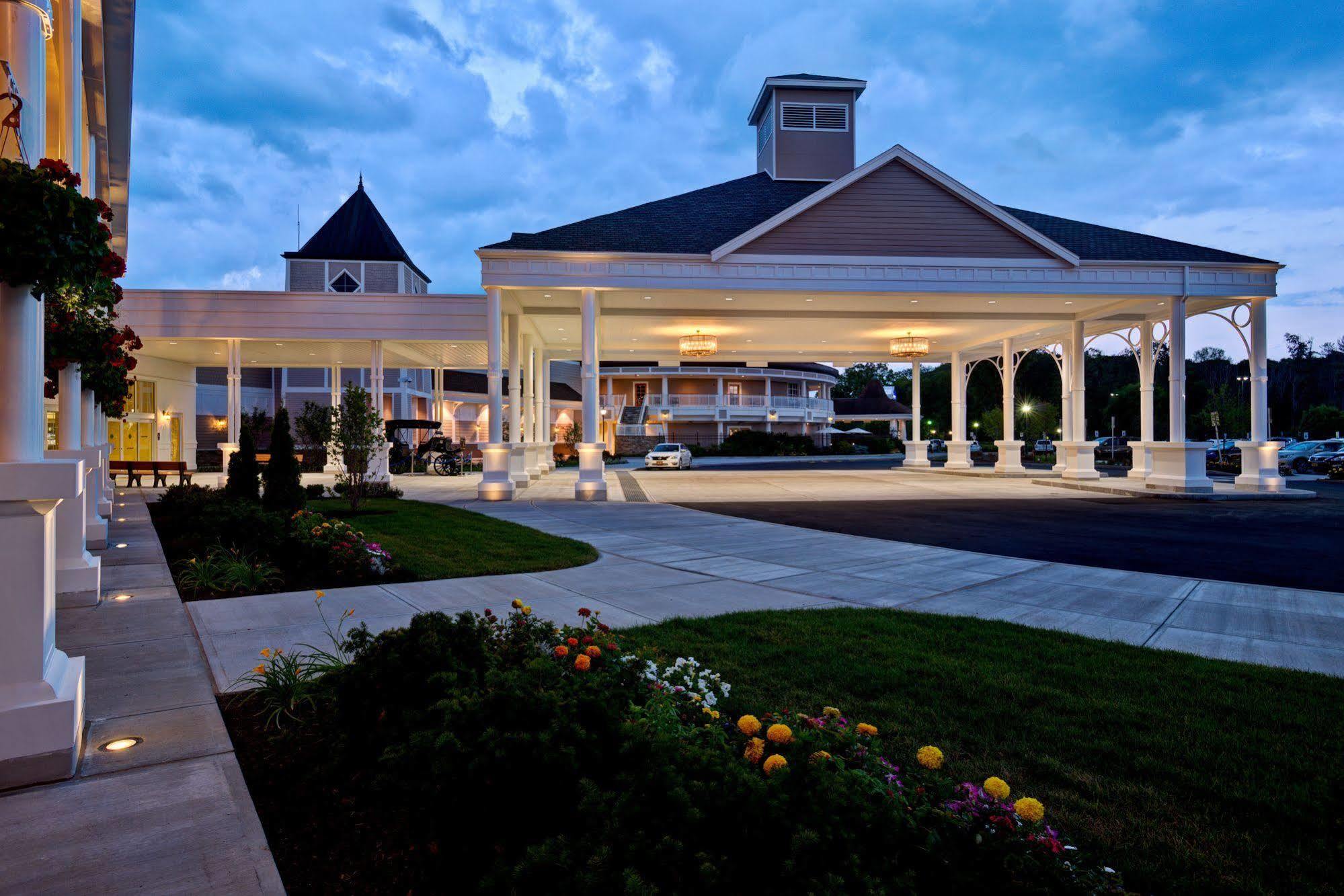 Saratoga Casino Hotel Saratoga Springs Exteriör bild