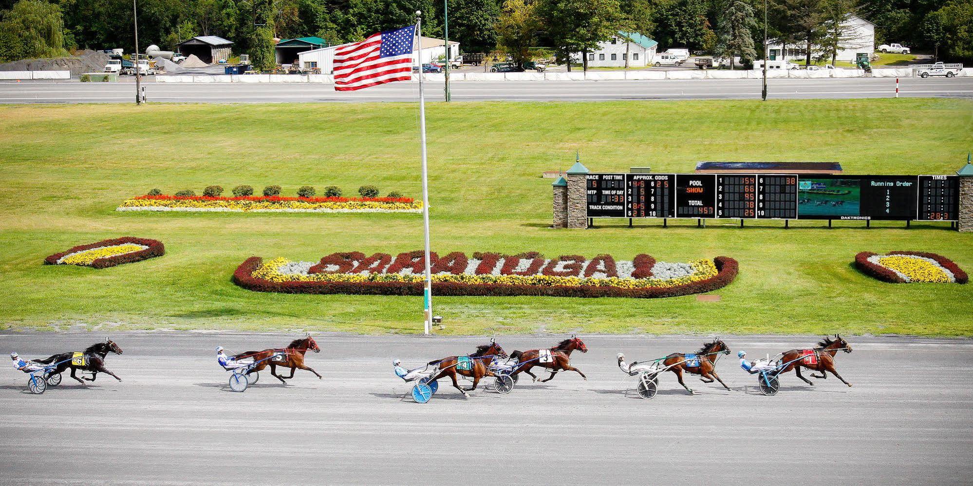 Saratoga Casino Hotel Saratoga Springs Exteriör bild